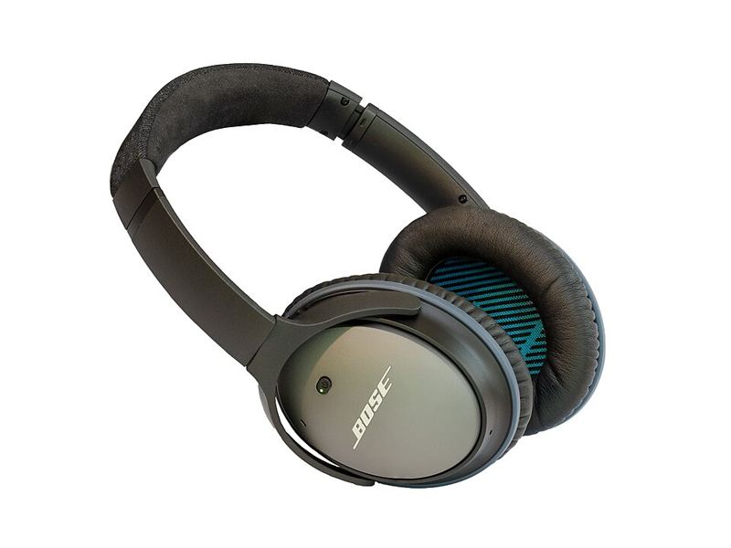 Black over-ear Bose QuietComfort 25 noise-cancelling headphones on a white background